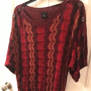 Women’s short sleeve sweater